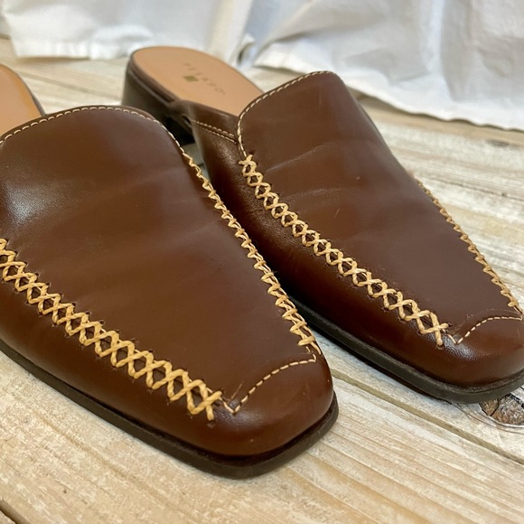 Pesáro Leather Mules - Picture 4 of 7